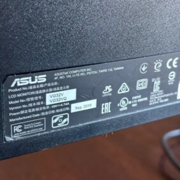 Asus Tuf Gaming 31.5 VG32VQ 1Ms 144hz