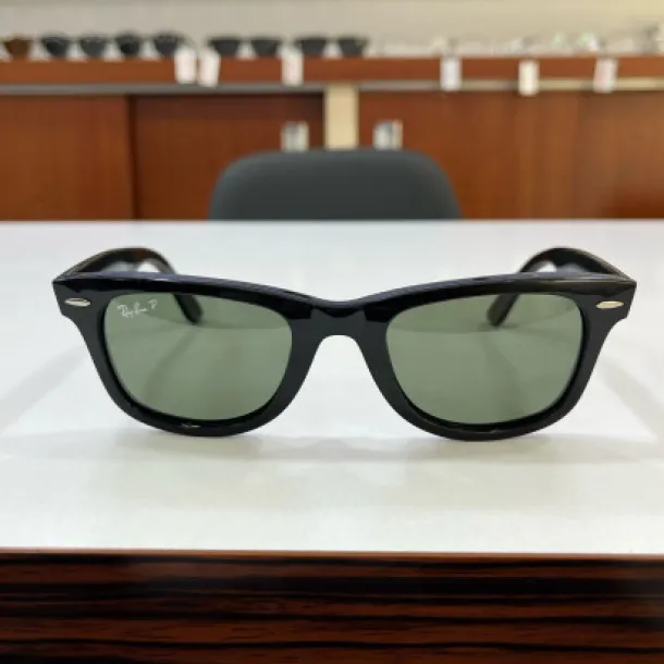 RAY-BAN POLORİZE GÜNEŞ GÖZLÜĞÜ
