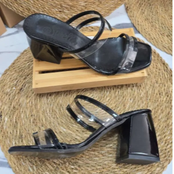 Kadın topuklu yazlık ayakkabı