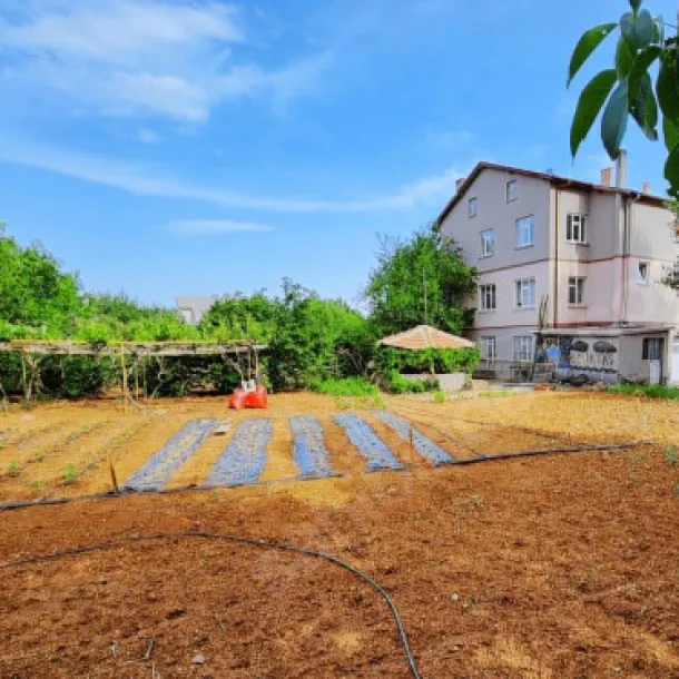 KONYA HÜYÜK MERKEZDE 2.815 M2 SATILIK ARSA