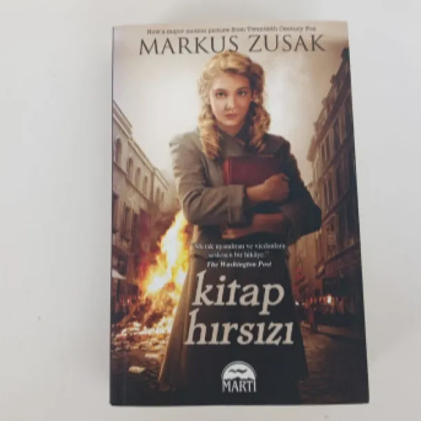 Kitap Hırsızı - Markus Zusak